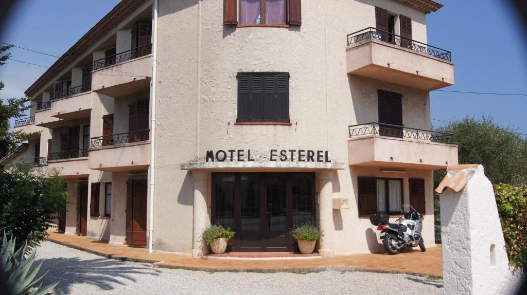 Motel Esterel